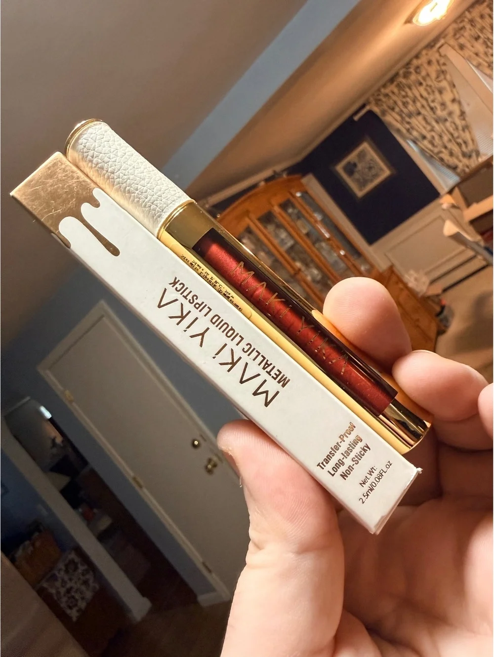 MAKI YAKI Metallic Liquid Lipstick in Titania